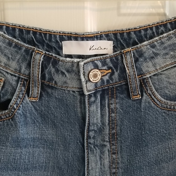 KanCan Boyfriend/Mom Jeans - Size 5/26 - Picture 3 of 4